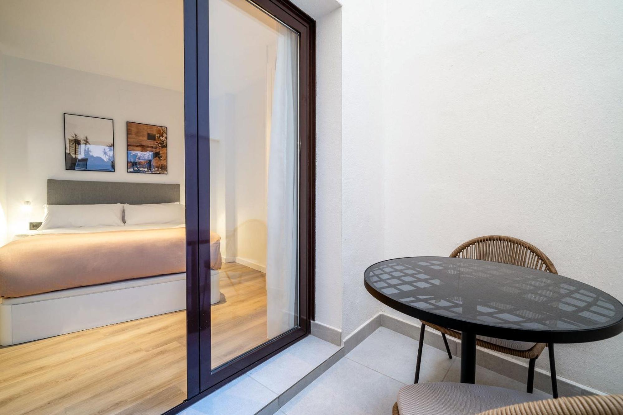 Limehome Malaga Calle Victoria Zewnętrze zdjęcie