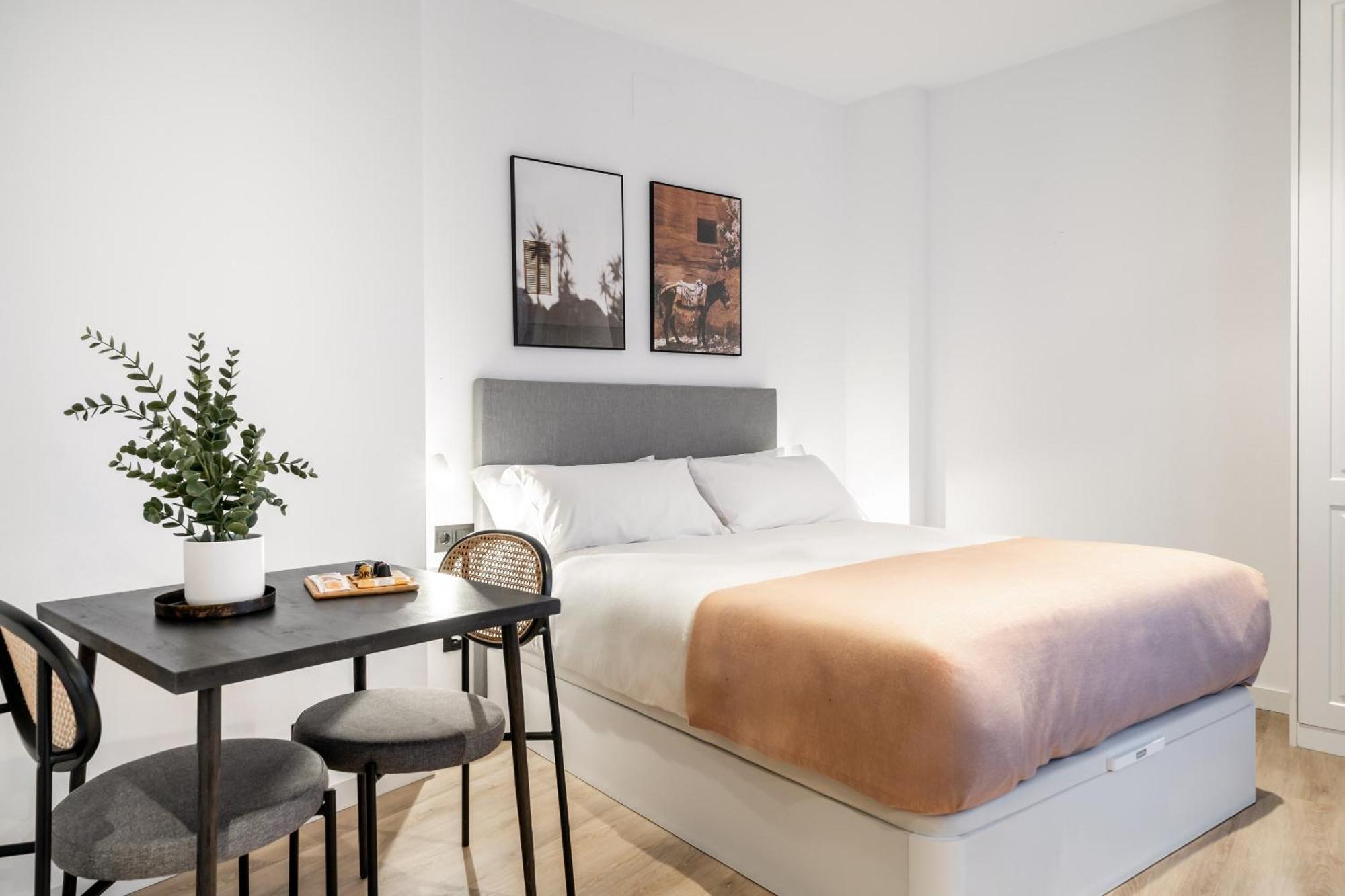 Limehome Malaga Calle Victoria Zewnętrze zdjęcie