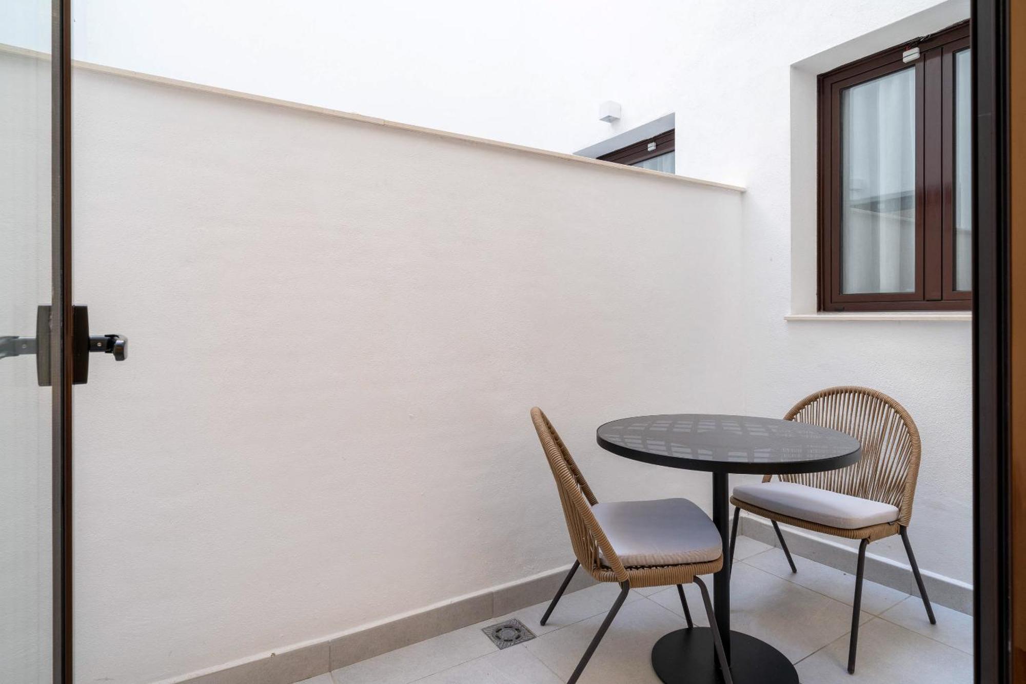 Limehome Malaga Calle Victoria Pokój zdjęcie
