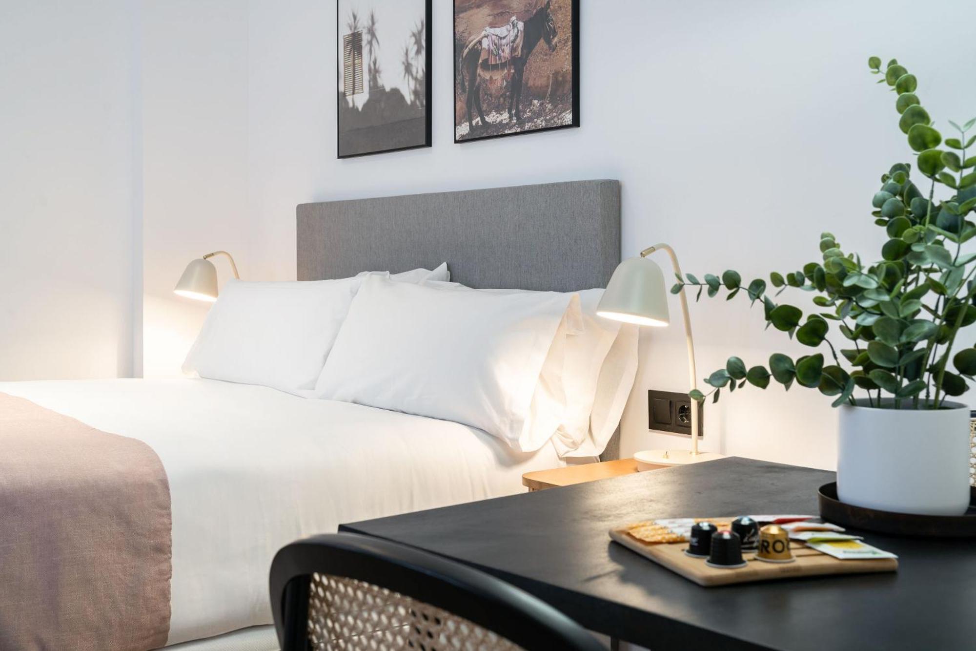 Limehome Malaga Calle Victoria Zewnętrze zdjęcie