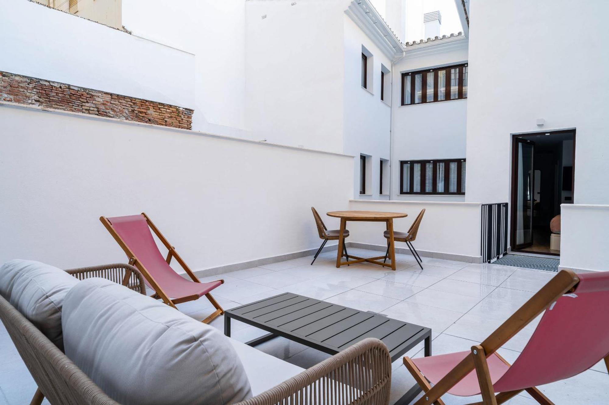 Limehome Malaga Calle Victoria Zewnętrze zdjęcie
