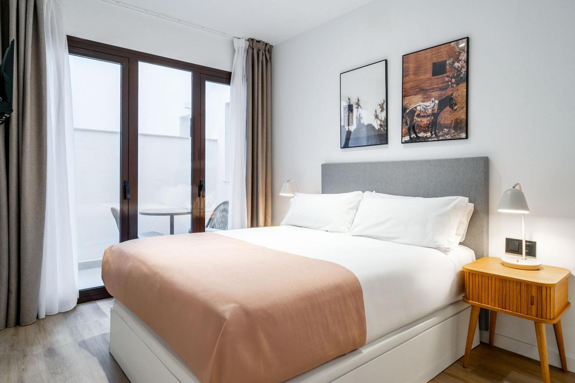 Limehome Malaga Calle Victoria Zewnętrze zdjęcie