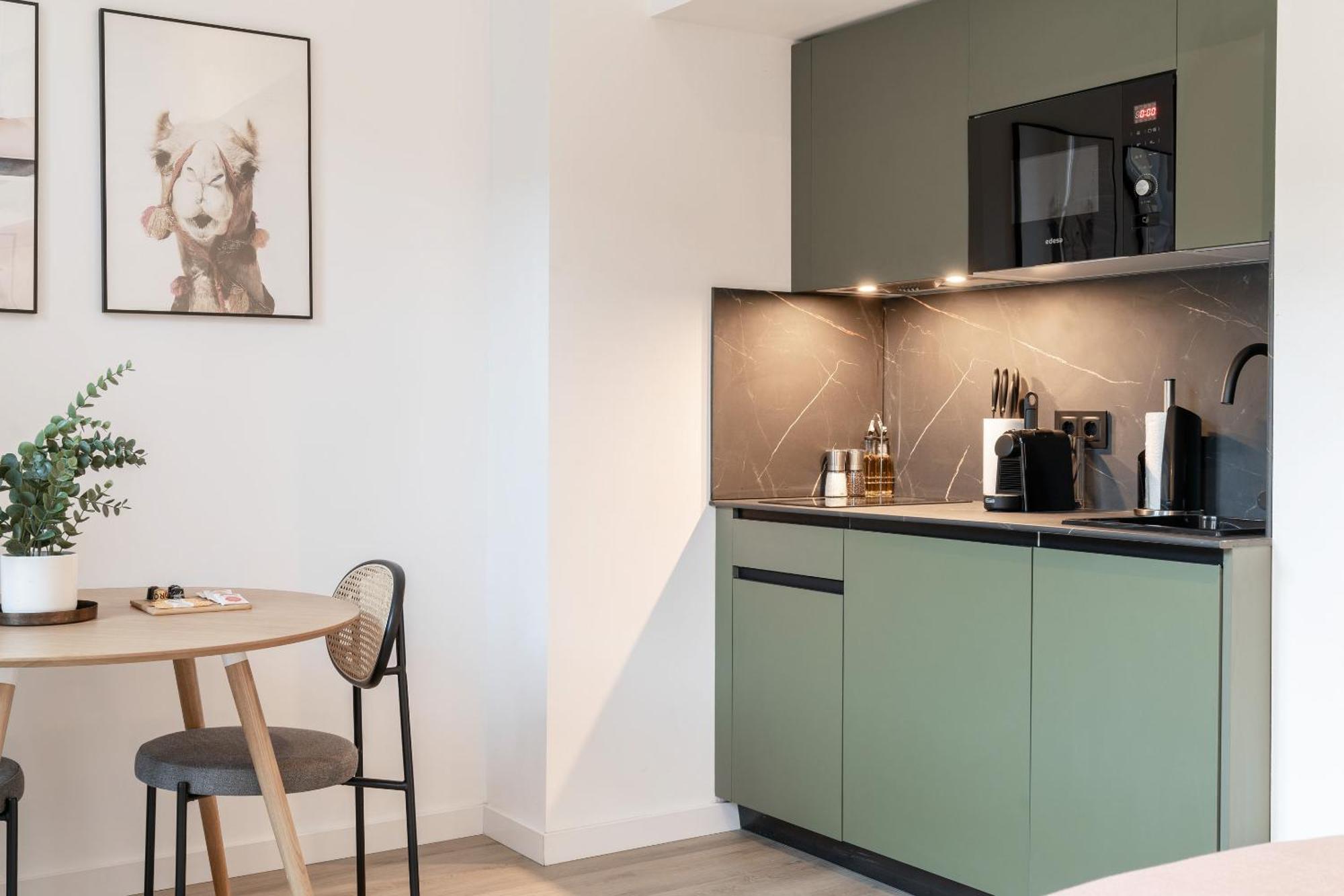 Limehome Malaga Calle Victoria Zewnętrze zdjęcie