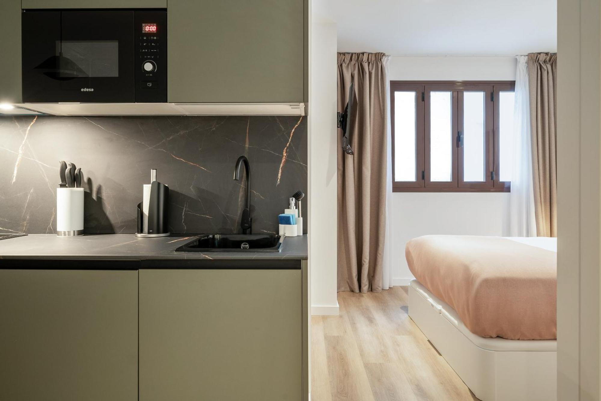 Limehome Malaga Calle Victoria Pokój zdjęcie