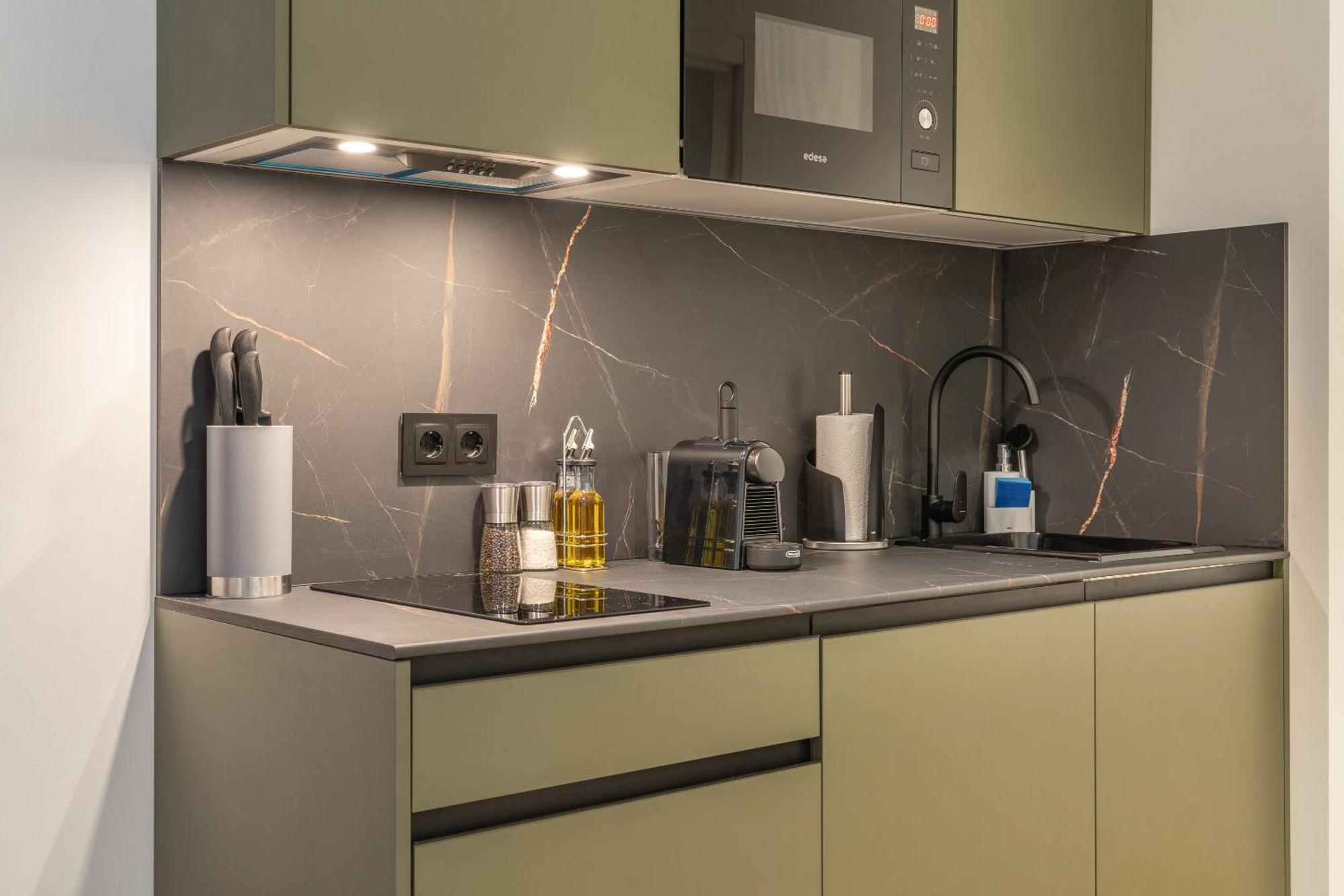 Limehome Malaga Calle Victoria Zewnętrze zdjęcie