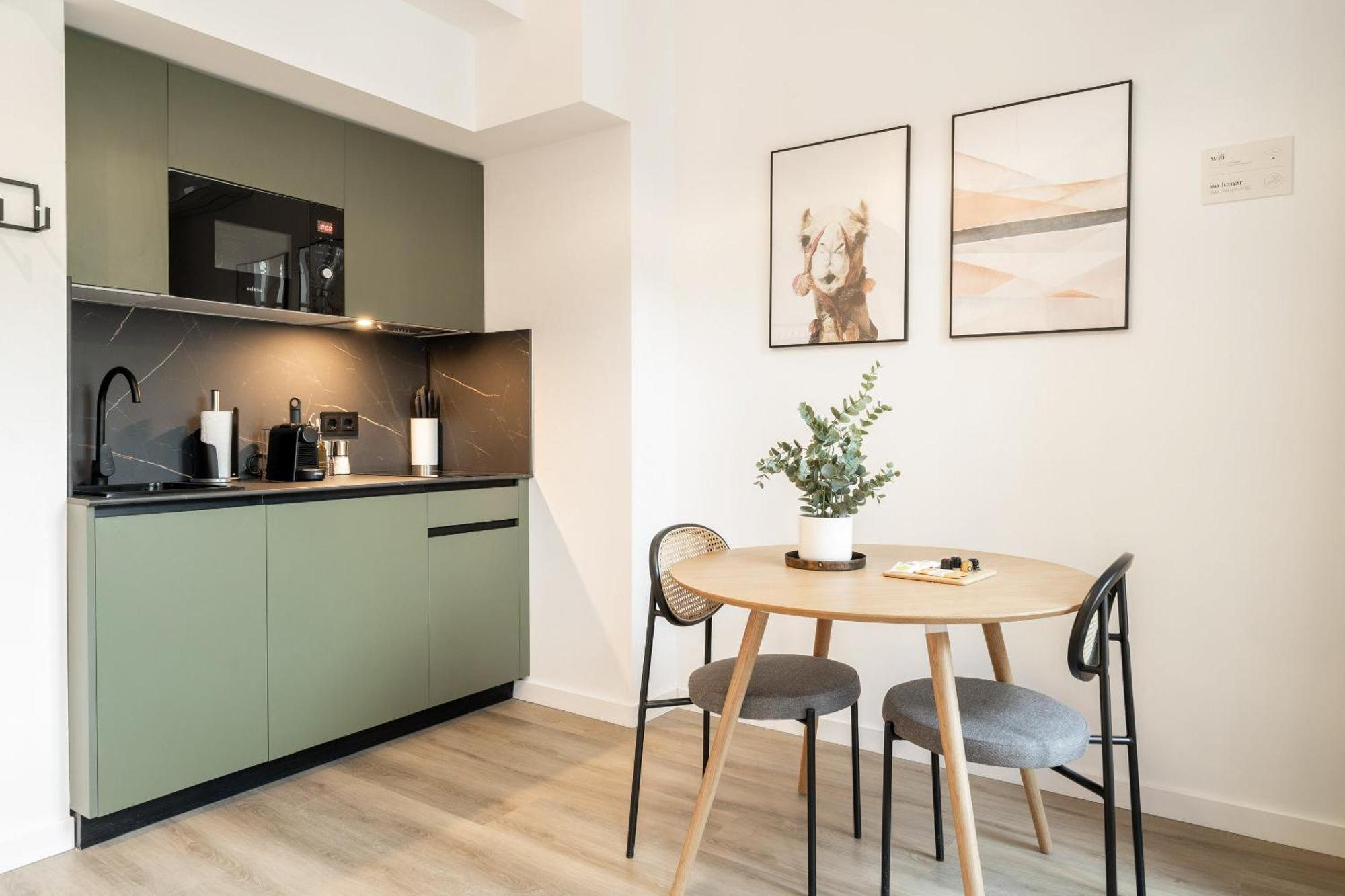 Limehome Malaga Calle Victoria Zewnętrze zdjęcie