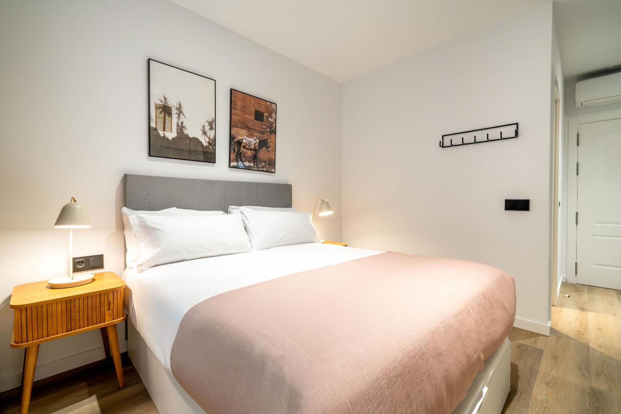 Limehome Malaga Calle Victoria Zewnętrze zdjęcie