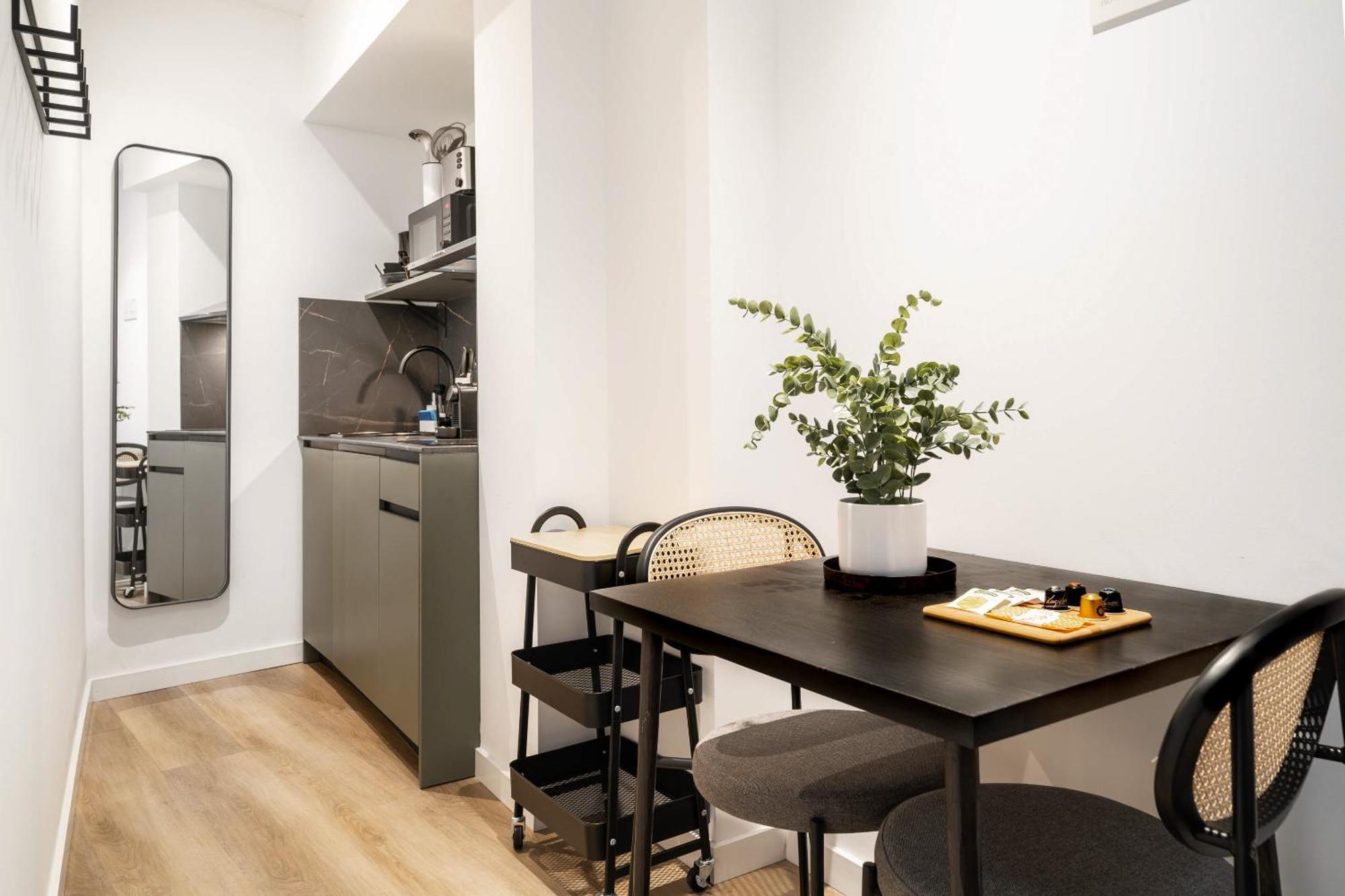Limehome Malaga Calle Victoria Zewnętrze zdjęcie